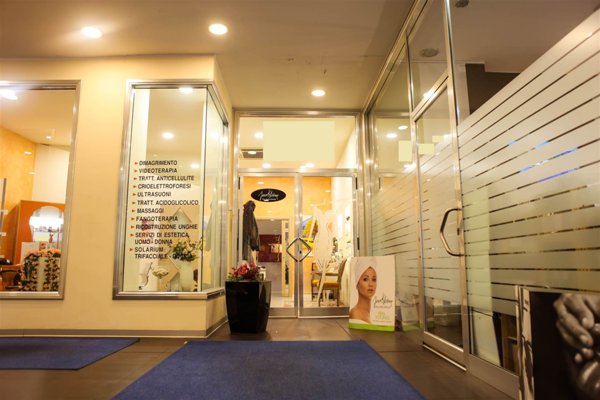 negozio in affitto a Sant'Agata li Battiati