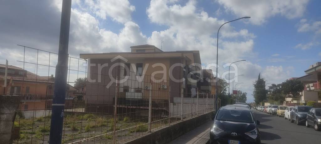 appartamento in affitto a Sant'Agata li Battiati