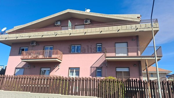 appartamento in affitto a Sant'Agata li Battiati