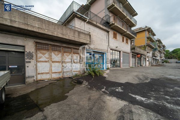 locale commerciale in affitto a Santa Venerina