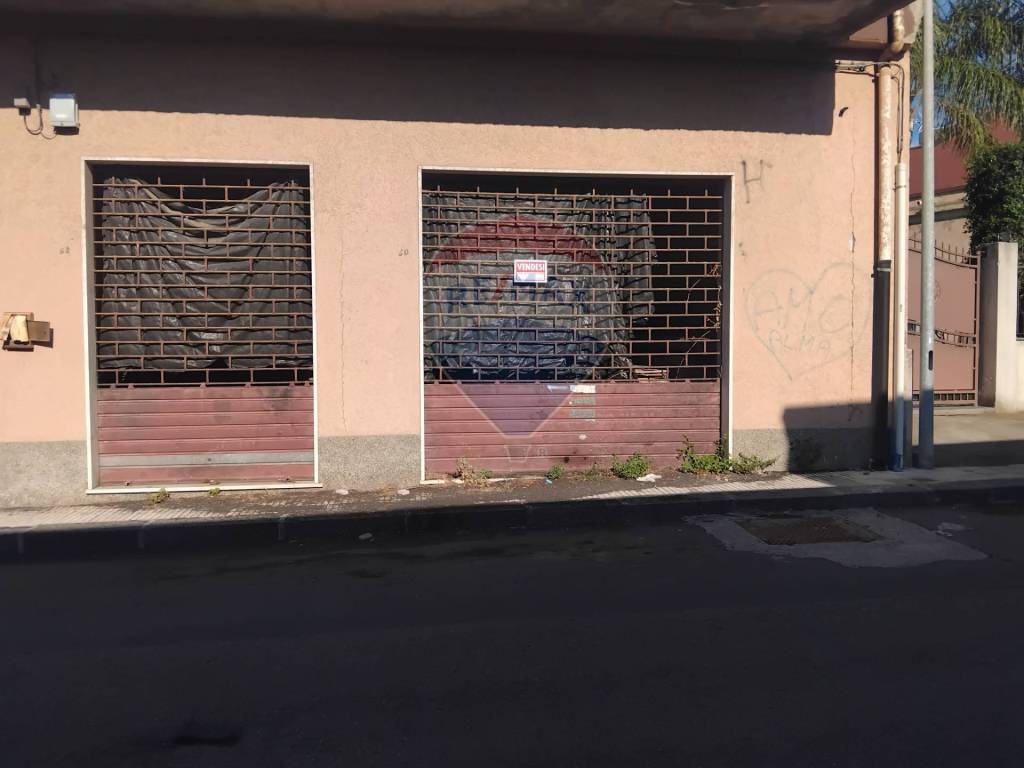 negozio in affitto a Santa Venerina
