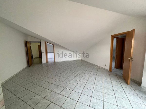 appartamento in affitto a Santa Venerina in zona Linera