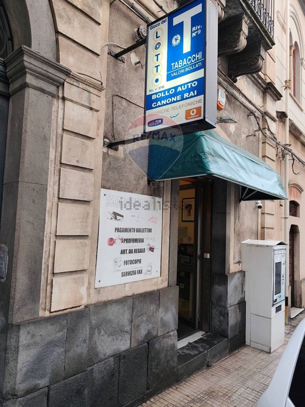 negozio in affitto a Santa Venerina