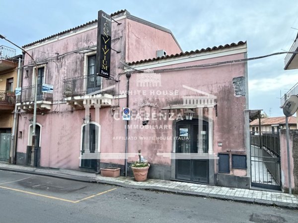 locale commerciale in affitto a Trecastagni