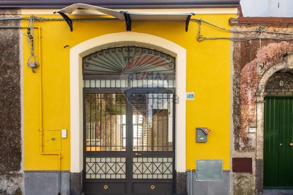 locale commerciale in affitto a Trecastagni