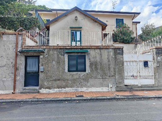 casa indipendente in affitto a Trecastagni