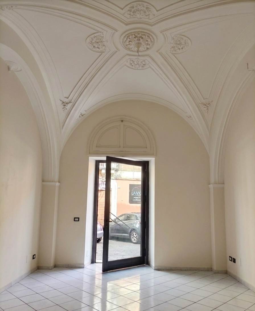 negozio in affitto a Trecastagni