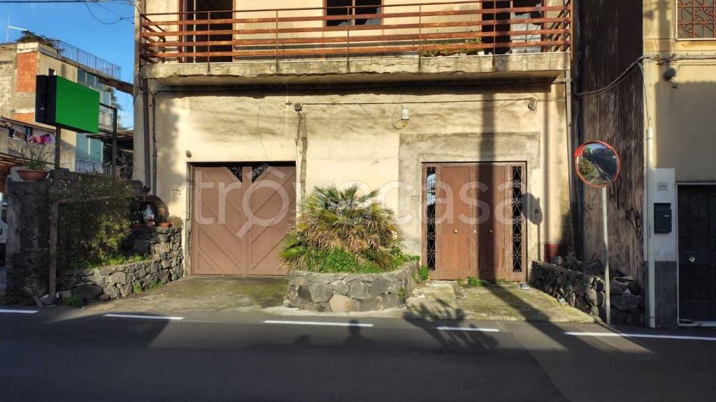 locale commerciale in affitto a Tremestieri Etneo