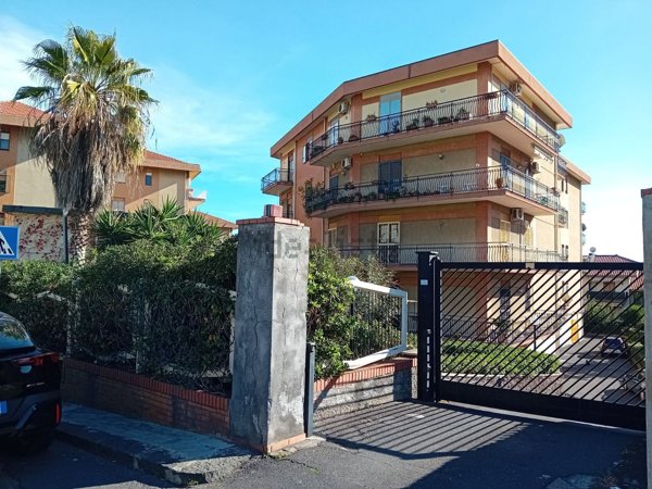 appartamento in affitto a Tremestieri Etneo in zona Canalicchio