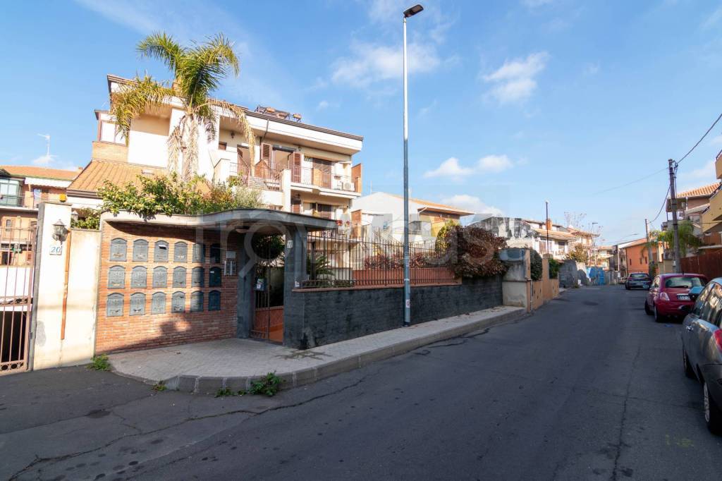 appartamento in affitto a Tremestieri Etneo