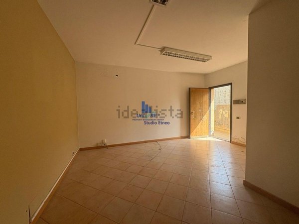 locale di sgombero in affitto a Tremestieri Etneo