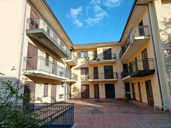 intera palazzina in affitto a Tremestieri Etneo