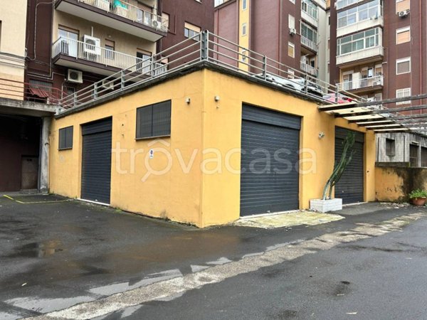 locale commerciale in affitto a Tremestieri Etneo in zona Canalicchio