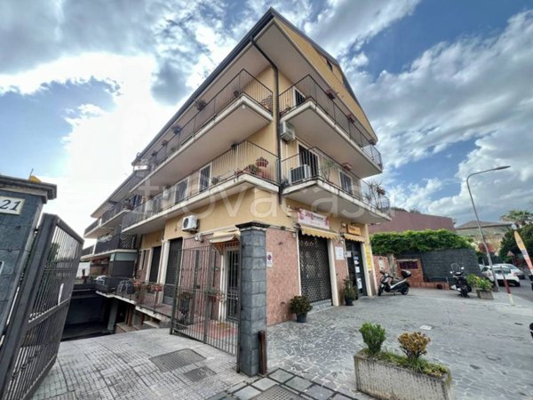 locale commerciale in affitto a Tremestieri Etneo