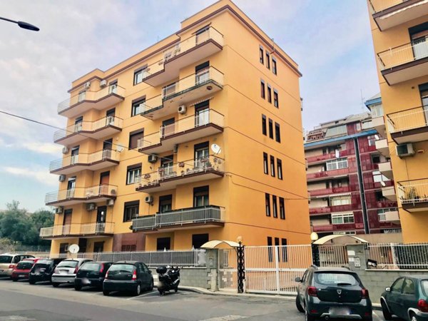 appartamento in affitto a Tremestieri Etneo in zona Canalicchio