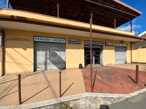 trivano in affitto a Valverde(CT)