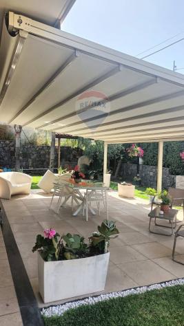 appartamento in affitto a Valverde(CT)