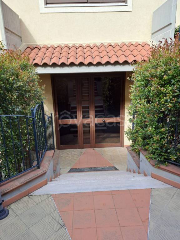 appartamento in affitto a Valverde(CT)