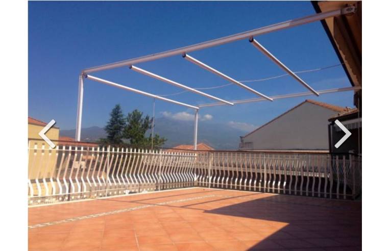 appartamento in affitto a Valverde(CT)