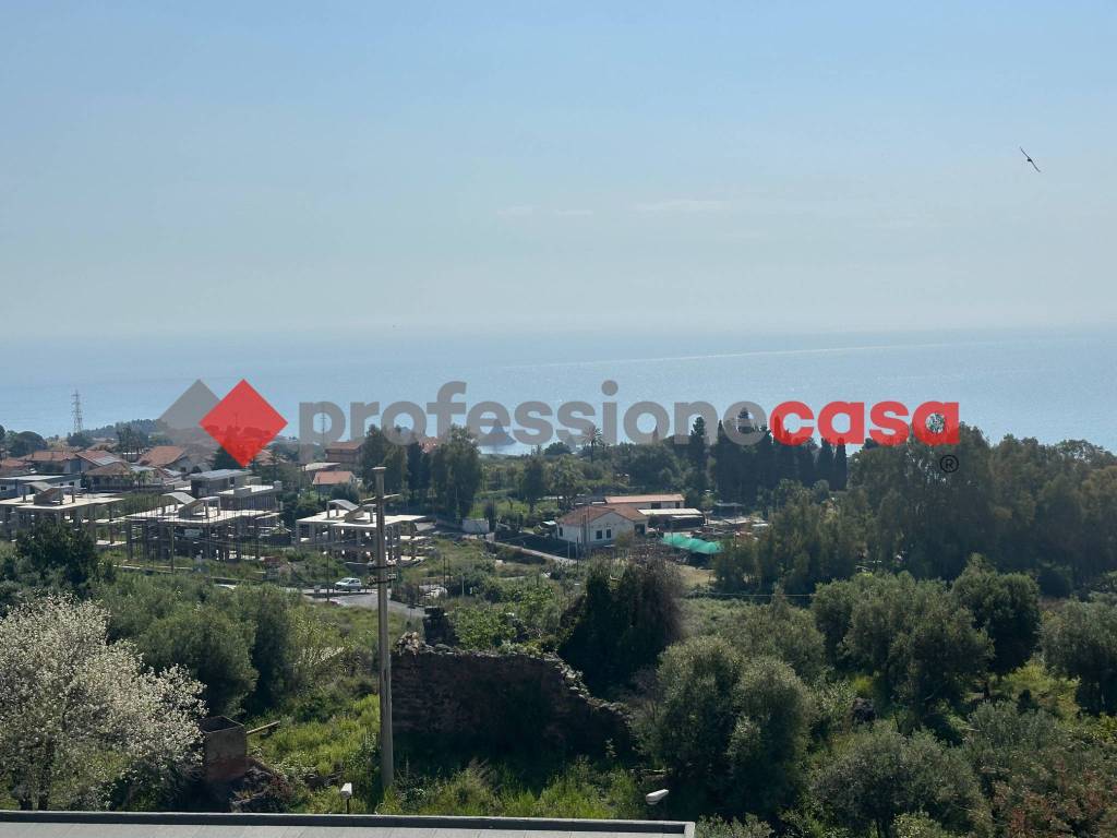 appartamento in affitto a Valverde(CT)