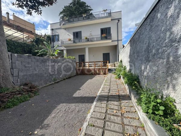 appartamento in affitto a Viagrande