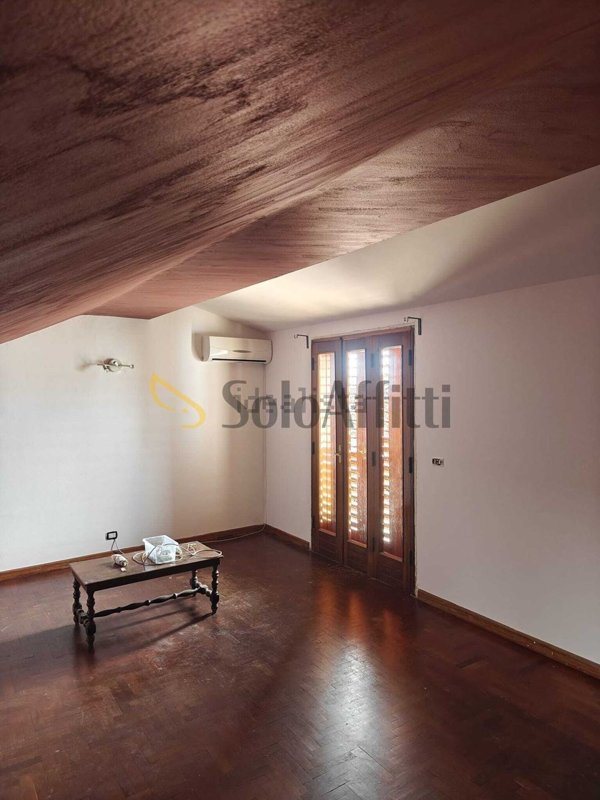 appartamento in affitto a Viagrande