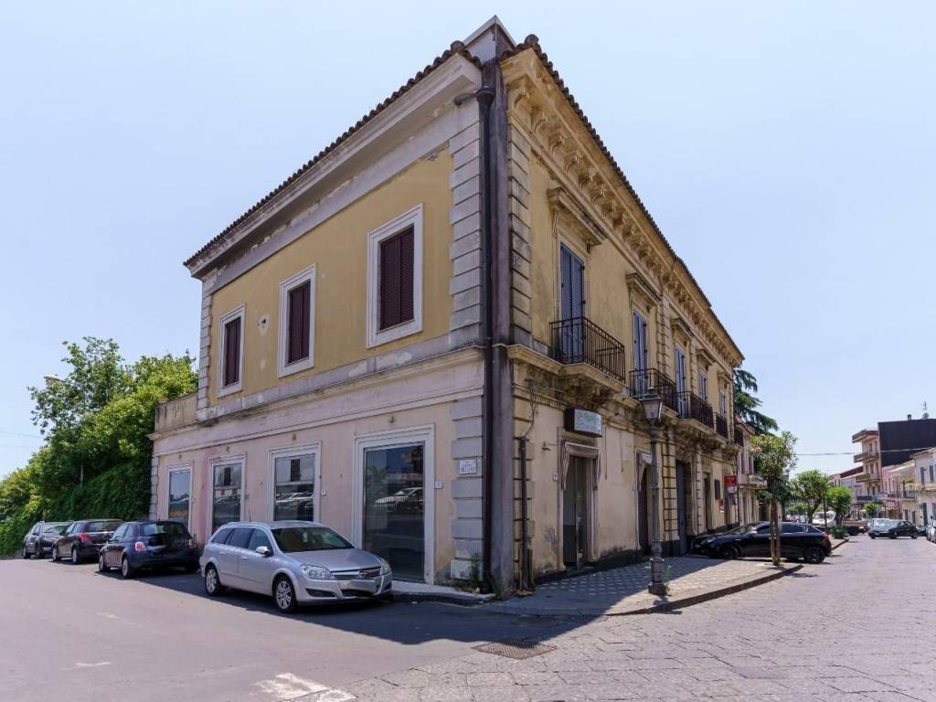 negozio in affitto a Zafferana Etnea
