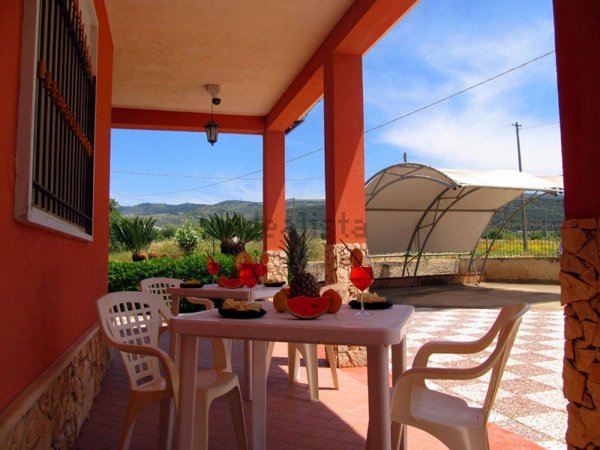 casa indipendente in affitto a Chiaramonte Gulfi