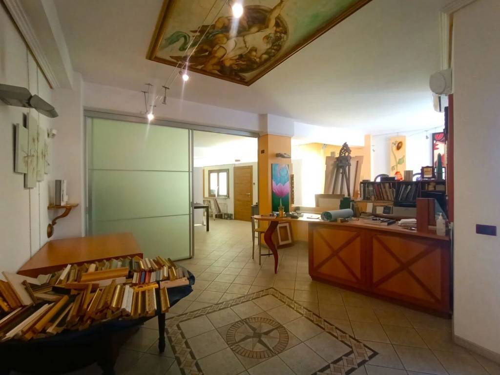 negozio in affitto a Comiso