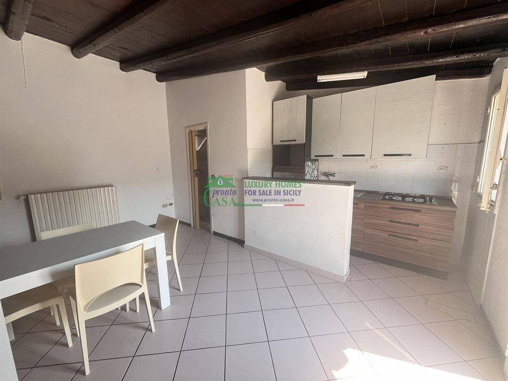 appartamento in affitto a Comiso