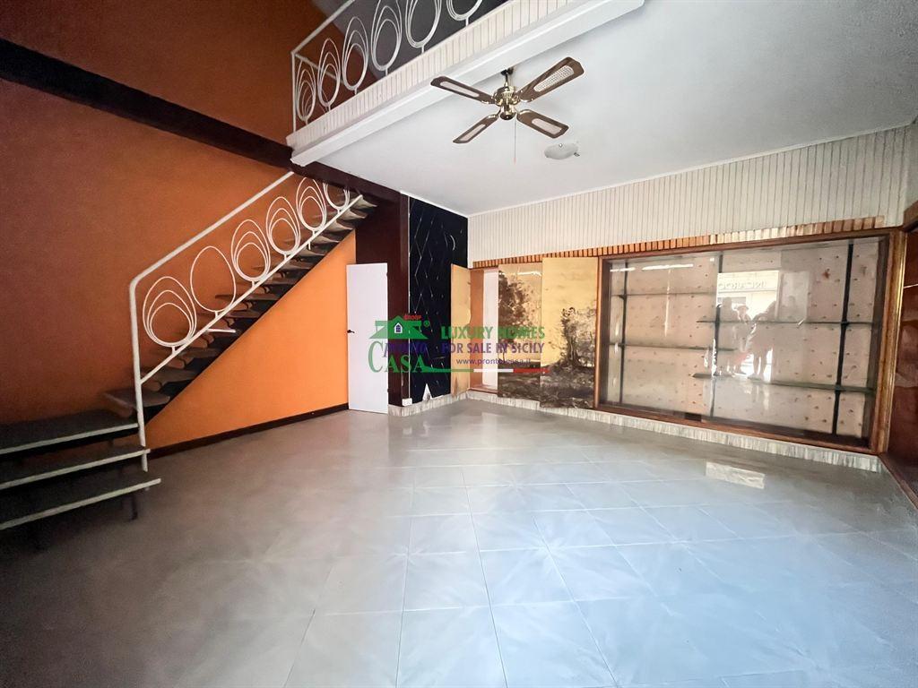 negozio in affitto a Comiso
