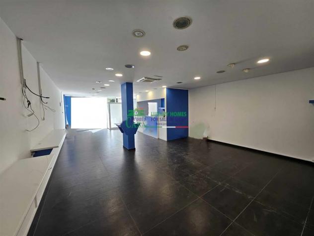 locale commerciale in affitto a Comiso