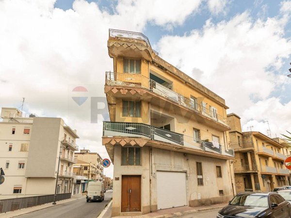 appartamento in affitto a Comiso in zona Centro Storico