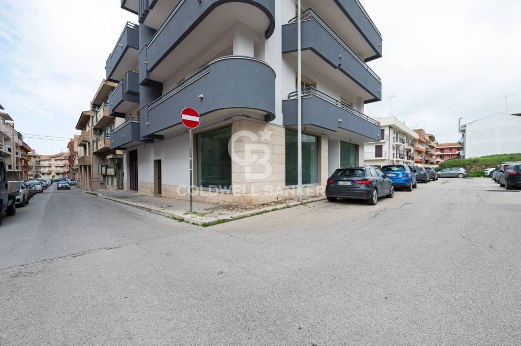 negozio in affitto a Comiso in zona Centro Storico
