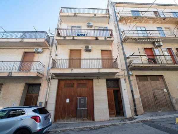 appartamento in affitto a Comiso in zona Centro Storico
