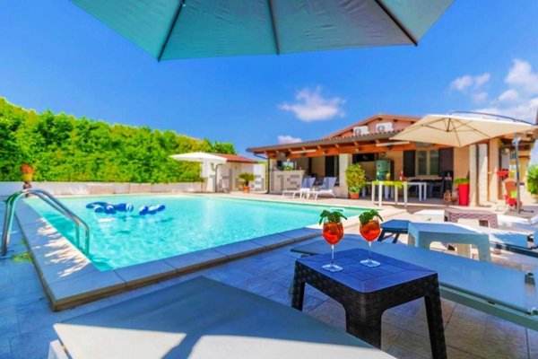 casa indipendente in affitto ad Ispica in zona Santa Maria del Focallo