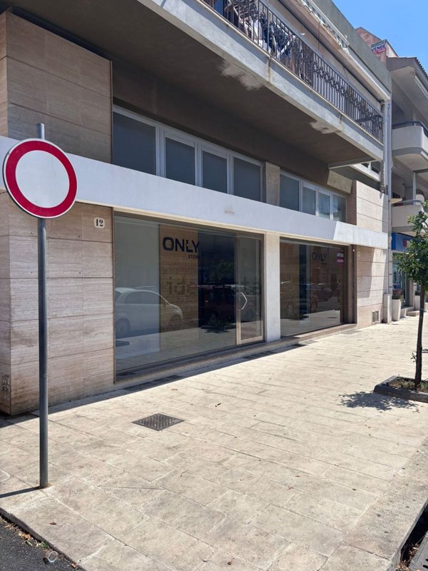 locale commerciale in affitto ad Ispica