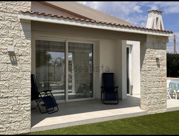 casa indipendente in affitto ad Ispica in zona Santa Maria del Focallo