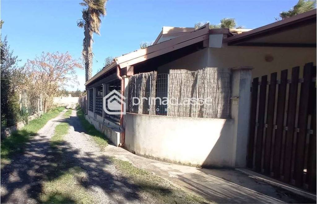 casa indipendente in affitto ad Ispica in zona Santa Maria del Focallo
