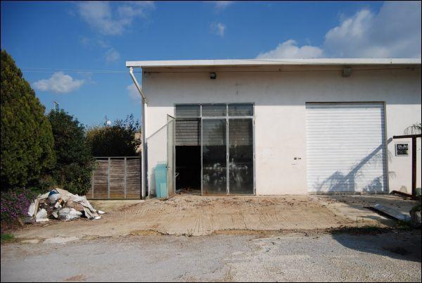 locale commerciale in affitto a Modica in zona Sacro Cuore