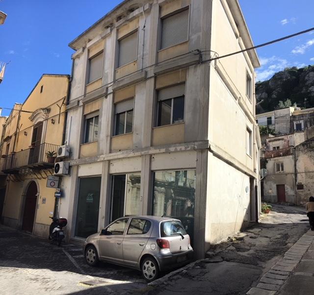 appartamento in affitto a Modica in zona Modica Bassa