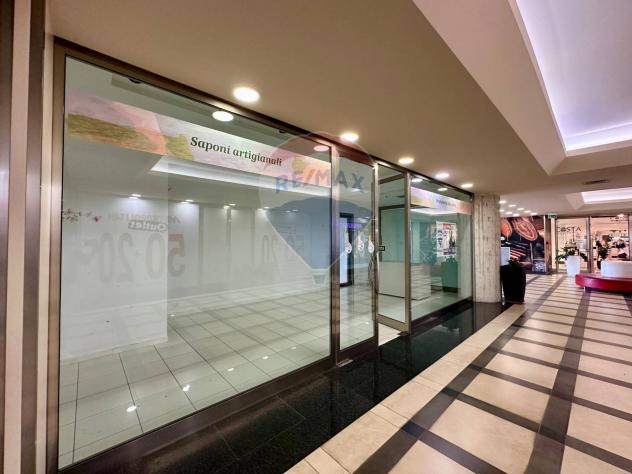 locale commerciale in affitto a Modica in zona Sacro Cuore