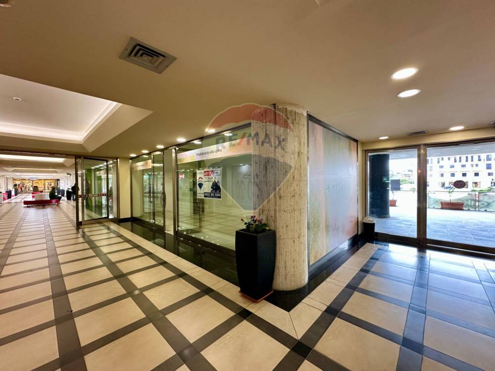 locale commerciale in affitto a Modica in zona Sacro Cuore