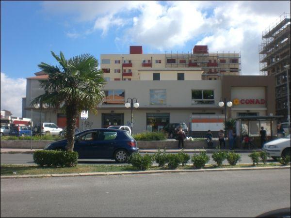 negozio in affitto a Modica in zona Sacro Cuore