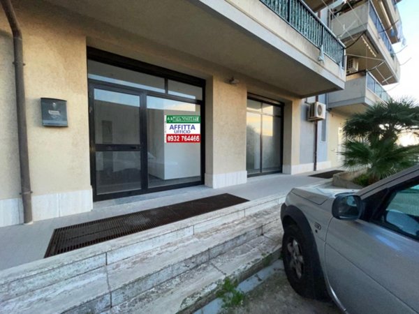ufficio in affitto a Modica in zona Sacro Cuore