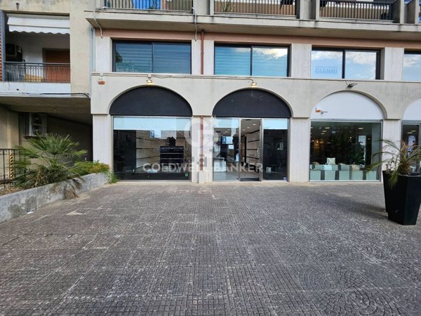 locale commerciale in affitto a Modica in zona Sacro Cuore
