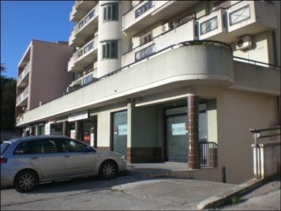 locale commerciale in affitto a Modica in zona Sacro Cuore