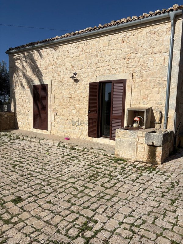 appartamento in affitto a Modica