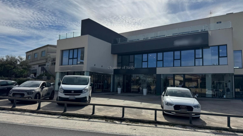 negozio in affitto a Modica in zona Sacro Cuore