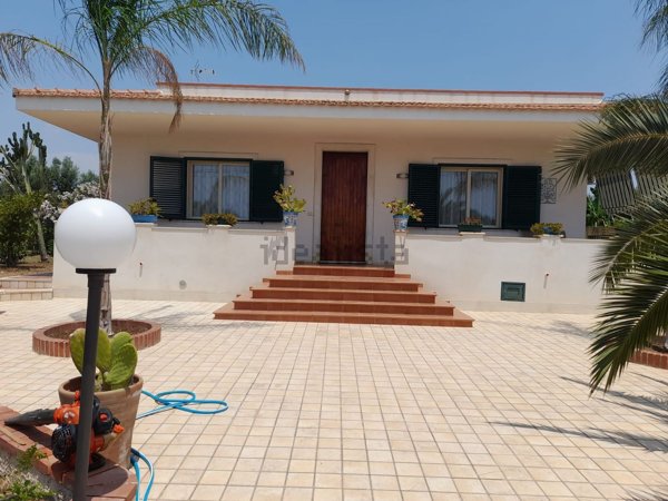 casa indipendente in affitto a Modica in zona Maganuco